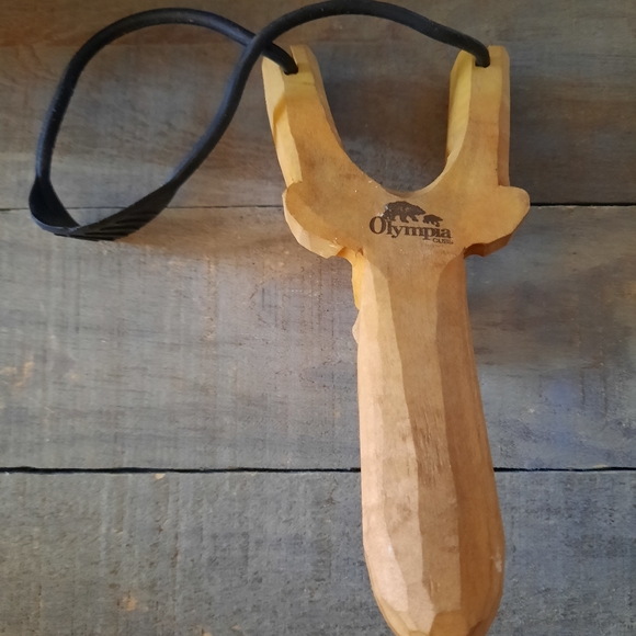 Vintage Carved Wooden Moose Slingshot - Picture 5 of 11